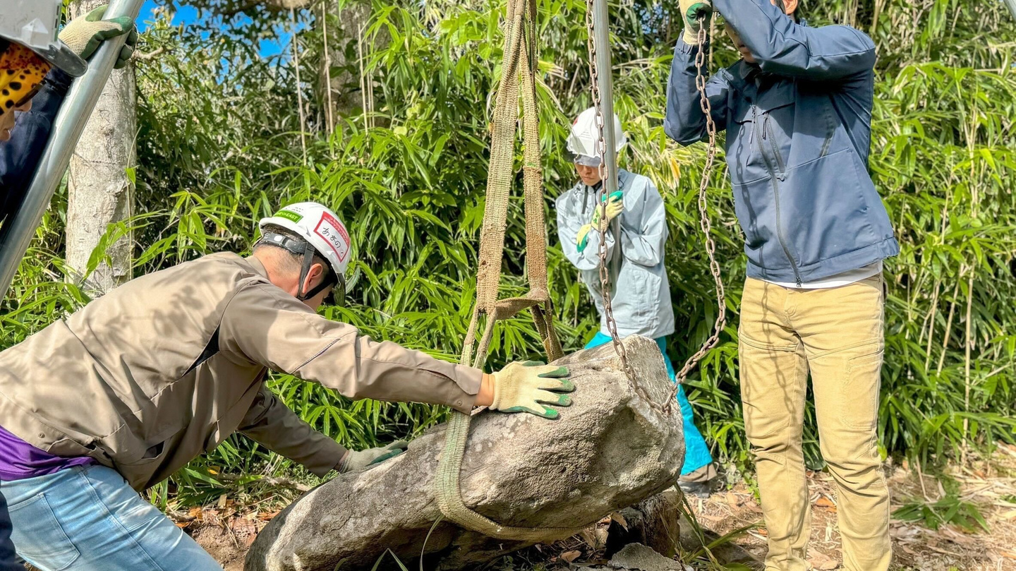 瓦礫撤去作業の様子