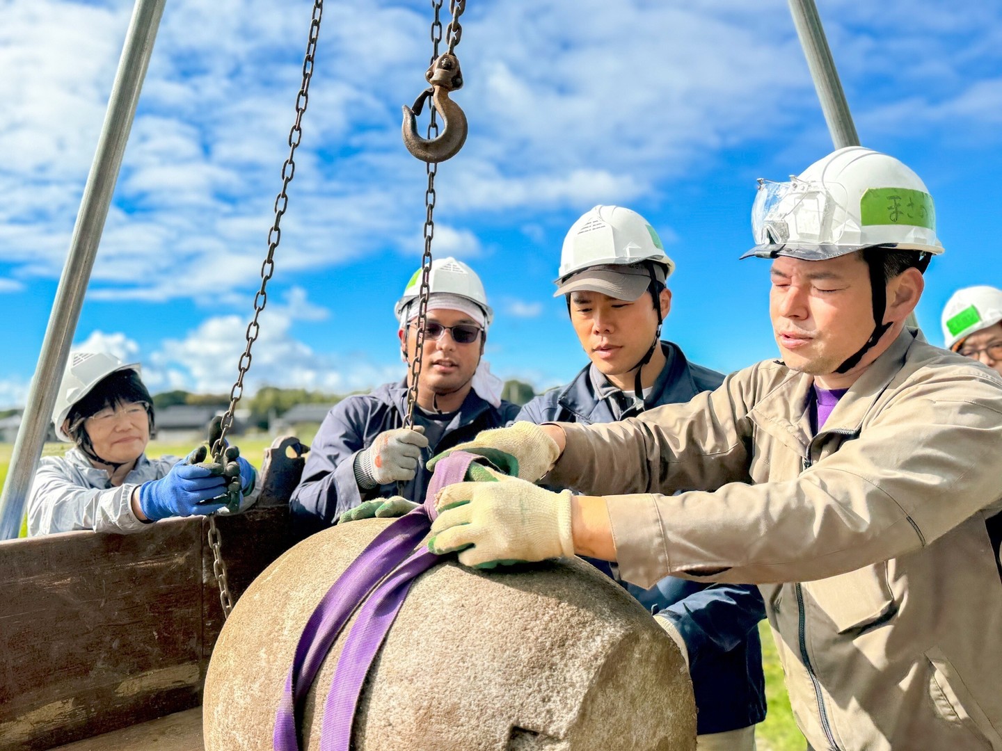 瓦礫撤去作業の様子